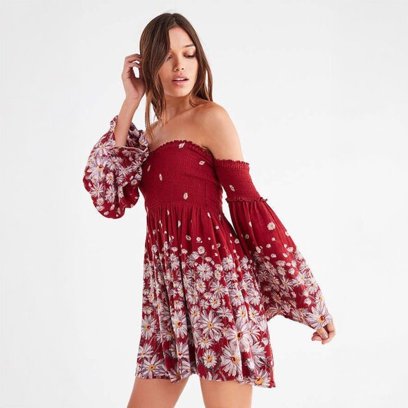 Urban Outfitters Ecote Elora Off The Shoulder Smocked Dress in Wine - sz Small - Picture 1 of 8